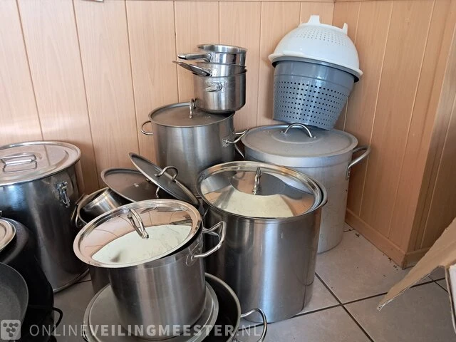 Partij horeca soeppannen en soepkommen - afbeelding 2 van  8