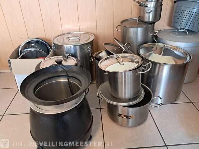 Partij horeca soeppannen en soepkommen - afbeelding 3 van  8