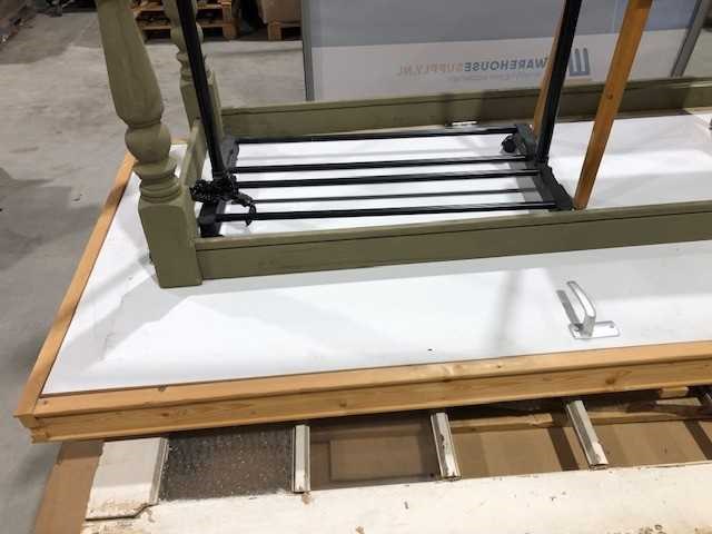 Partij hout, deur met kozijn, antieke dubbel deur, tafelonderstel, tafelblad etc. - afbeelding 2 van  4