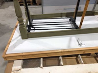 Partij hout, deur met kozijn, antieke dubbel deur, tafelonderstel, tafelblad etc. - afbeelding 2 van  4