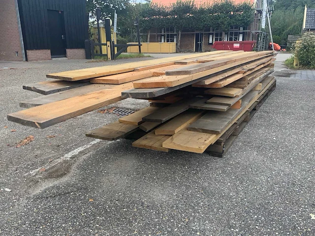 Partij hout eiken en douglas (circa 1 m³) - afbeelding 1 van  8