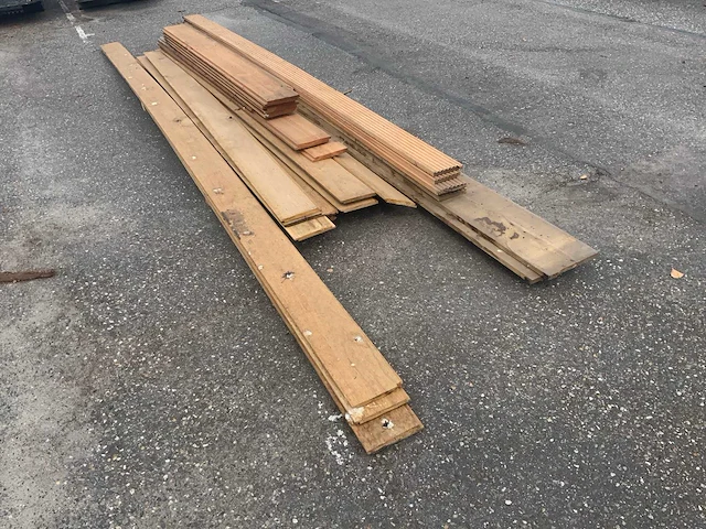 Partij hout eiken en douglas (circa 1 m³) - afbeelding 3 van  6