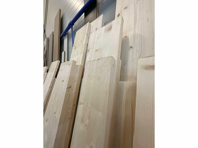 Partij hout - afbeelding 8 van  9
