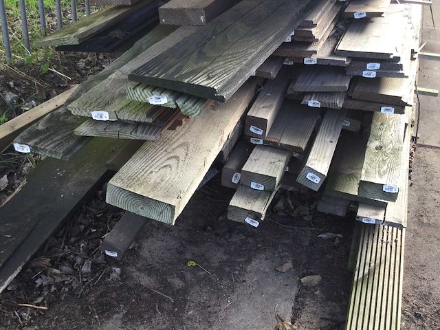 Partij hout - afbeelding 2 van  6