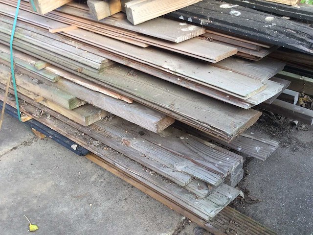 Partij hout - afbeelding 4 van  6