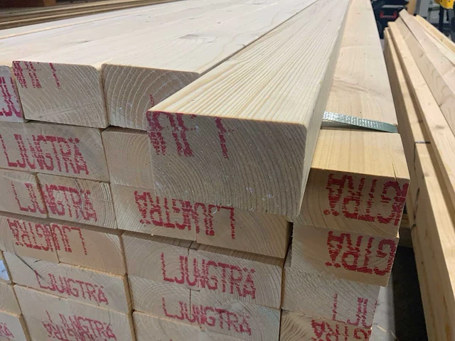 Partij houten balken 3000x70x40mm - afbeelding 5 van  6