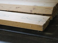 Partij houten balken, diverse afmetingen o.a. 5mtr (l) - afbeelding 2 van  4