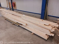 Partij houten balken - afbeelding 1 van  5