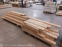 Partij houten balken - afbeelding 1 van  4