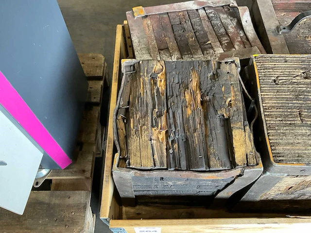 Partij houten blokken in frame - afbeelding 3 van  8