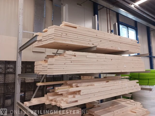 Partij houten regels en planken - afbeelding 2 van  6