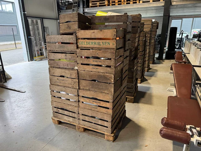 Partij houten veilingkisten, fruitkisten - afbeelding 2 van  3