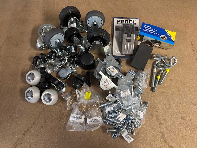 Partij huis en tuin artikelen - afbeelding 1 van  3