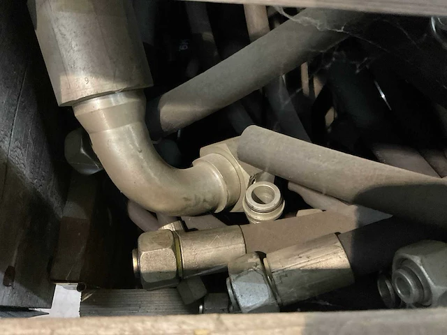 Partij hydrauliek slangen - afbeelding 7 van  7