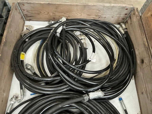 Partij hydrauliekslang - afbeelding 2 van  8