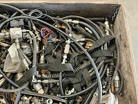 Partij hydraulisch koppelingen en slangen - afbeelding 7 van  11