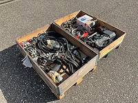 Partij hydraulische onderdelen - afbeelding 5 van  8