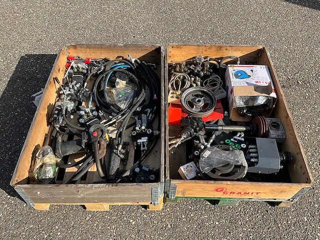 Partij hydraulische onderdelen - afbeelding 6 van  8