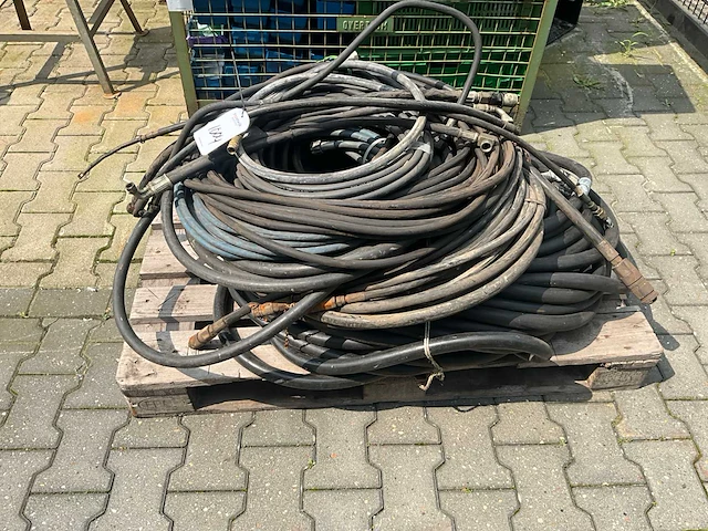 Partij hydraulische slangen - afbeelding 2 van  3