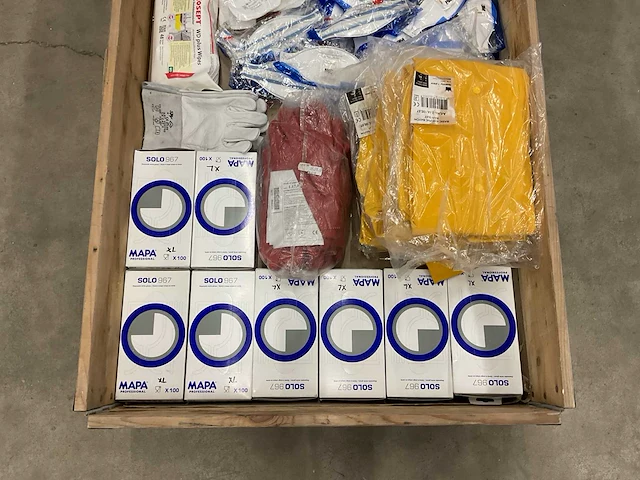 Partij hygiene uitrusting - afbeelding 2 van  3