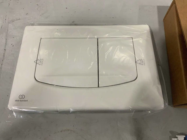 Partij idealstandard toilet bedieningspanelen (750 stuks) - afbeelding 4 van  8
