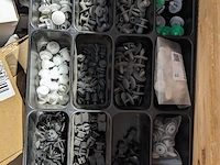 Partij ijzerwaren en bevestigingsmateriaal, o.a. fabory - afbeelding 24 van  27