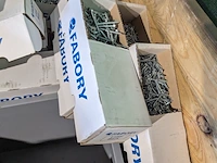 Partij ijzerwaren en bevestigingsmateriaal - afbeelding 9 van  16