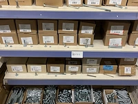 Partij ijzerwaren - afbeelding 1 van  4