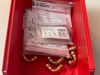 Partij in 10 bakken met o.a. tecnosystemi cae75-opt buitenbocht 90gr antaciet/mg102opt verbindingssok - afbeelding 11 van  12