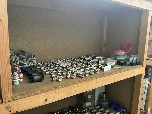 Partij installatie materiaal (143x) - afbeelding 1 van  9