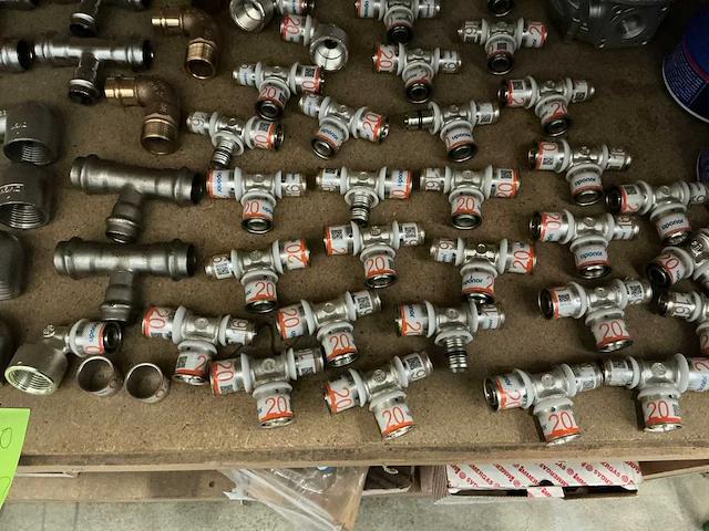 Partij installatie materiaal (190x) - afbeelding 3 van  13