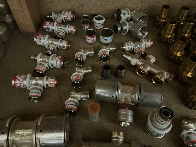 Partij installatie materiaal (190x) - afbeelding 7 van  13