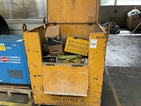 Partij installatie materiaal in materiaalbak - afbeelding 10 van  11