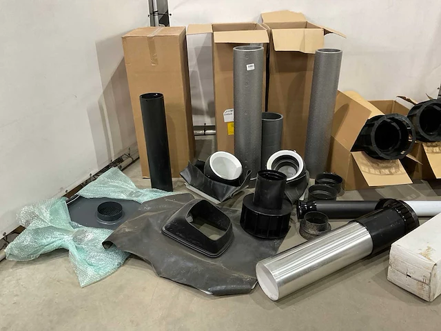Partij installatie materiaal - afbeelding 3 van  8