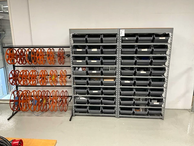 Partij installatie materiaal - afbeelding 4 van  11