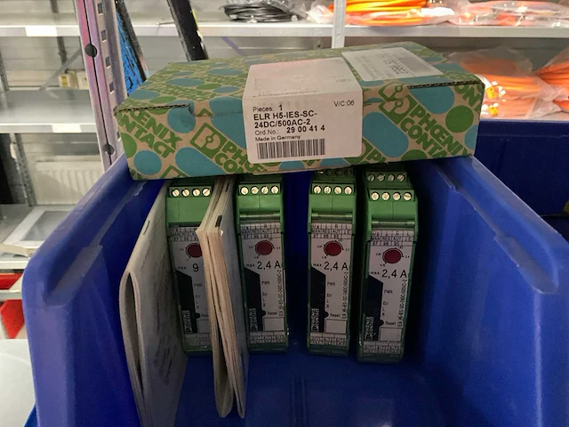Partij installatie materiaal - afbeelding 3 van  18