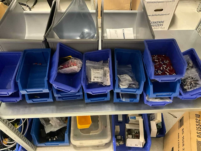 Partij installatie materiaal - afbeelding 4 van  18