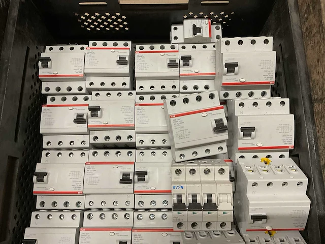 Partij installatieautomaten, 40 stuks - afbeelding 3 van  3