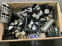 Partij installatieautomaten & procesapparatuur - afbeelding 2 van  9
