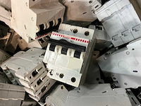 Partij installatieautomaten - afbeelding 6 van  6