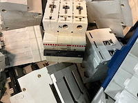 Partij installatieautomaten - afbeelding 4 van  4