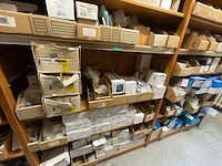 Partij installatiemateraal (c) - afbeelding 7 van  22