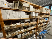 Partij installatiemateraal (c) - afbeelding 8 van  22