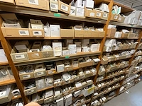 Partij installatiemateraal (c) - afbeelding 13 van  22