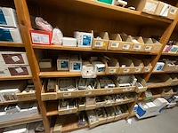 Partij installatiemateraal (c) - afbeelding 20 van  22