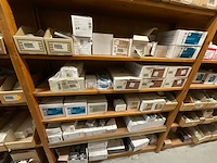 Partij installatiemateraal (c) - afbeelding 22 van  22