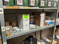 Partij installatiemateriaal (129x) - afbeelding 1 van  10
