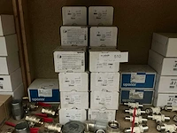 Partij installatiemateriaal (145x) - afbeelding 12 van  16