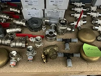Partij installatiemateriaal (145x) - afbeelding 14 van  16