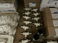 Partij installatiemateriaal (154x) - afbeelding 10 van  11